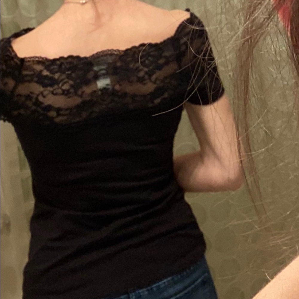 😀H&M Black Lace Shirt - Picture 2 of 6